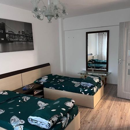 Apartament In Centrul Orasului Bacău Exterior foto