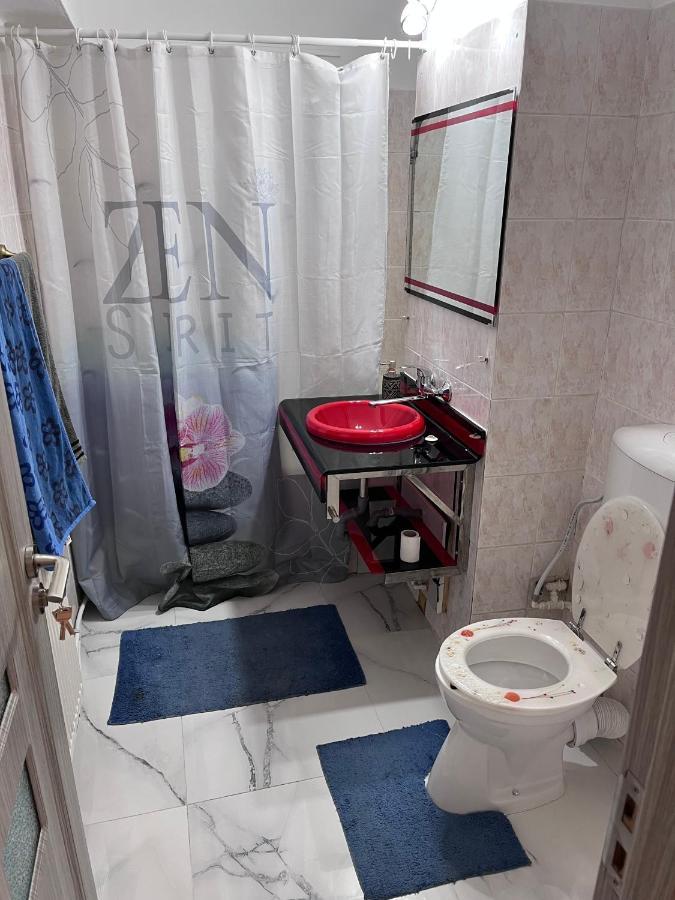 Apartament In Centrul Orasului Bacău Exterior foto
